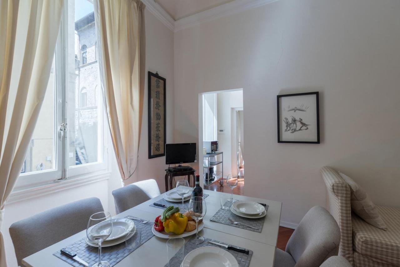 Big Apartment A Stone'S Throw From The Duomo Florença Exterior foto
