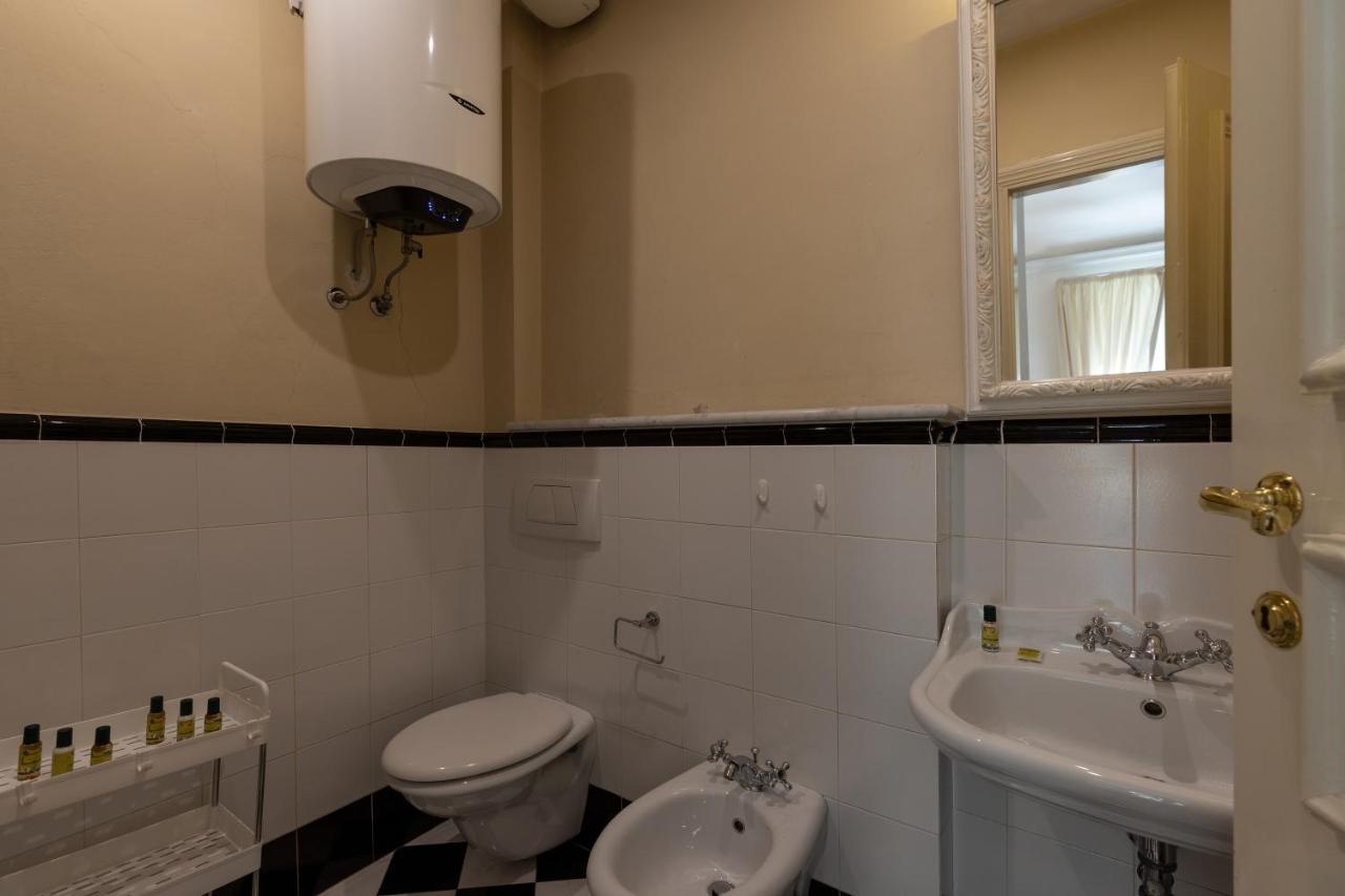 Big Apartment A Stone'S Throw From The Duomo Florença Exterior foto
